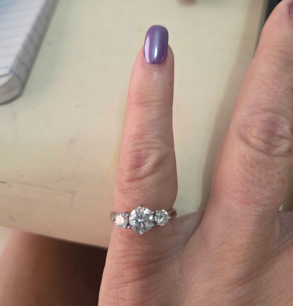 3 stone past future present 1.5 carats