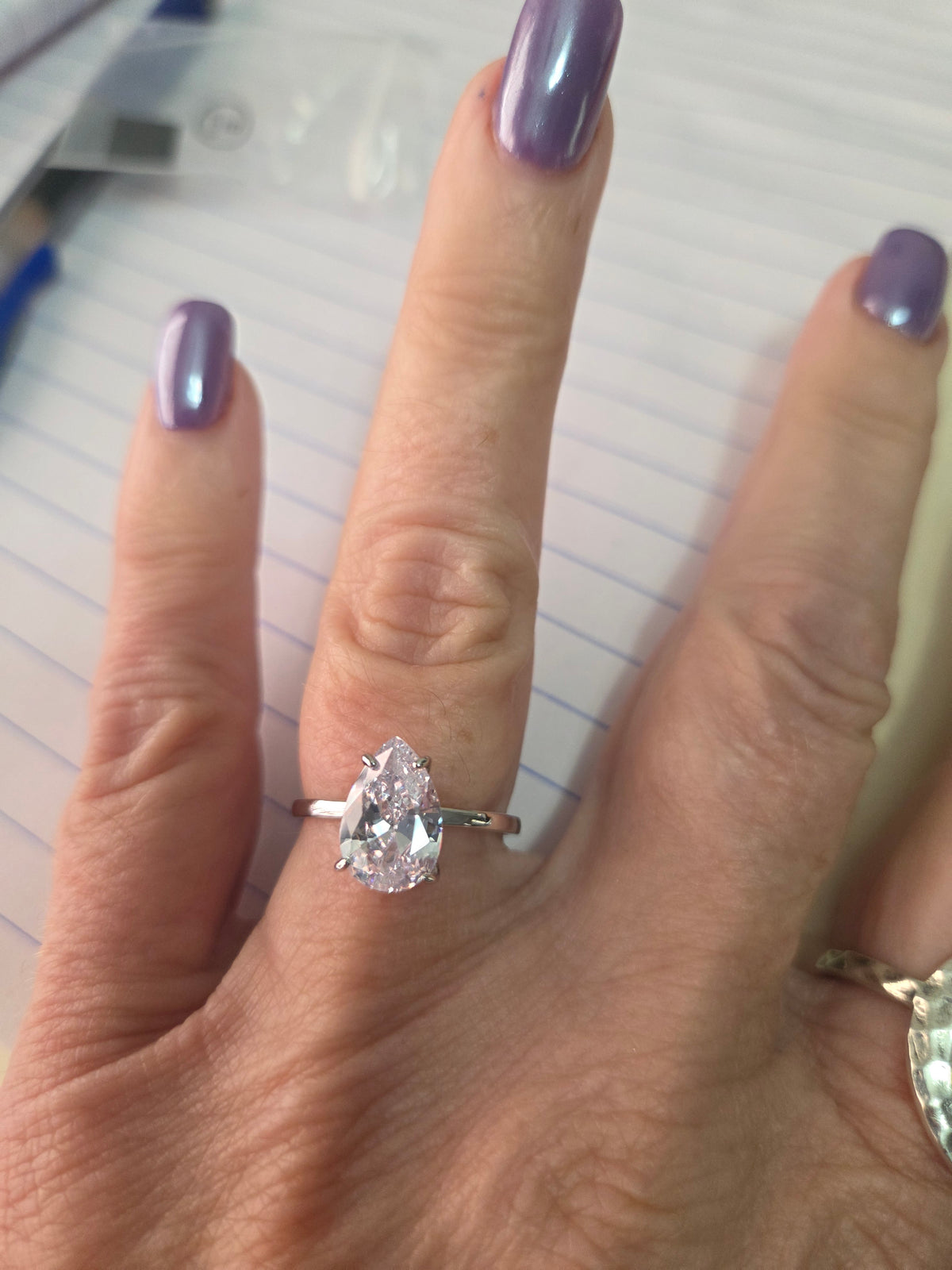 4 carat pear shaped moissanite